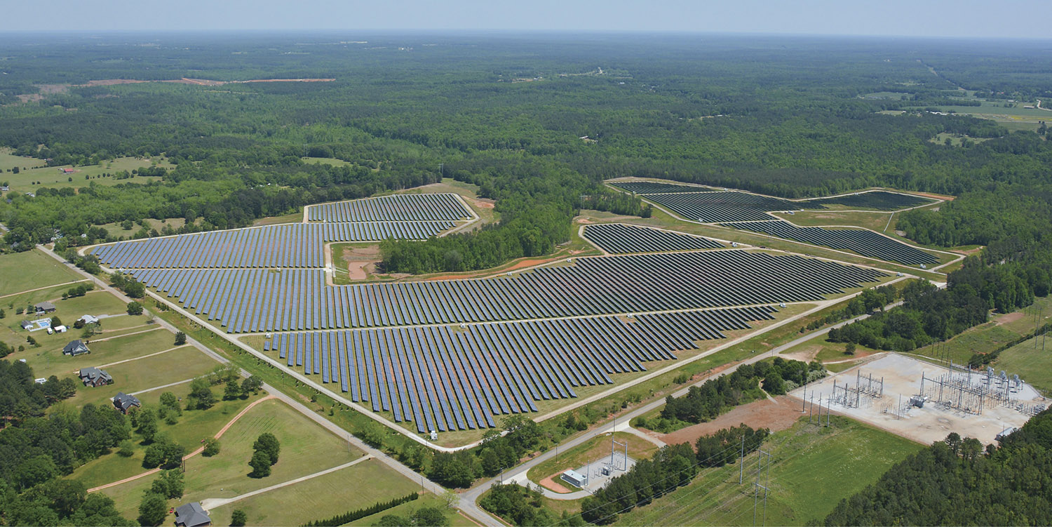 An aerial view of Silicon Ranch’s solar farm in Social Circle, Georgia. The 130,000-panel installaton was the largest solar farm east of the Mississippi River when completed in 2013. (COURTESY OF SILICON RANCH CORP.)