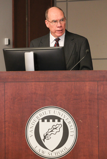 Stephen Sanders '78 at the 2014-15 Social Justice Fellow Lecture