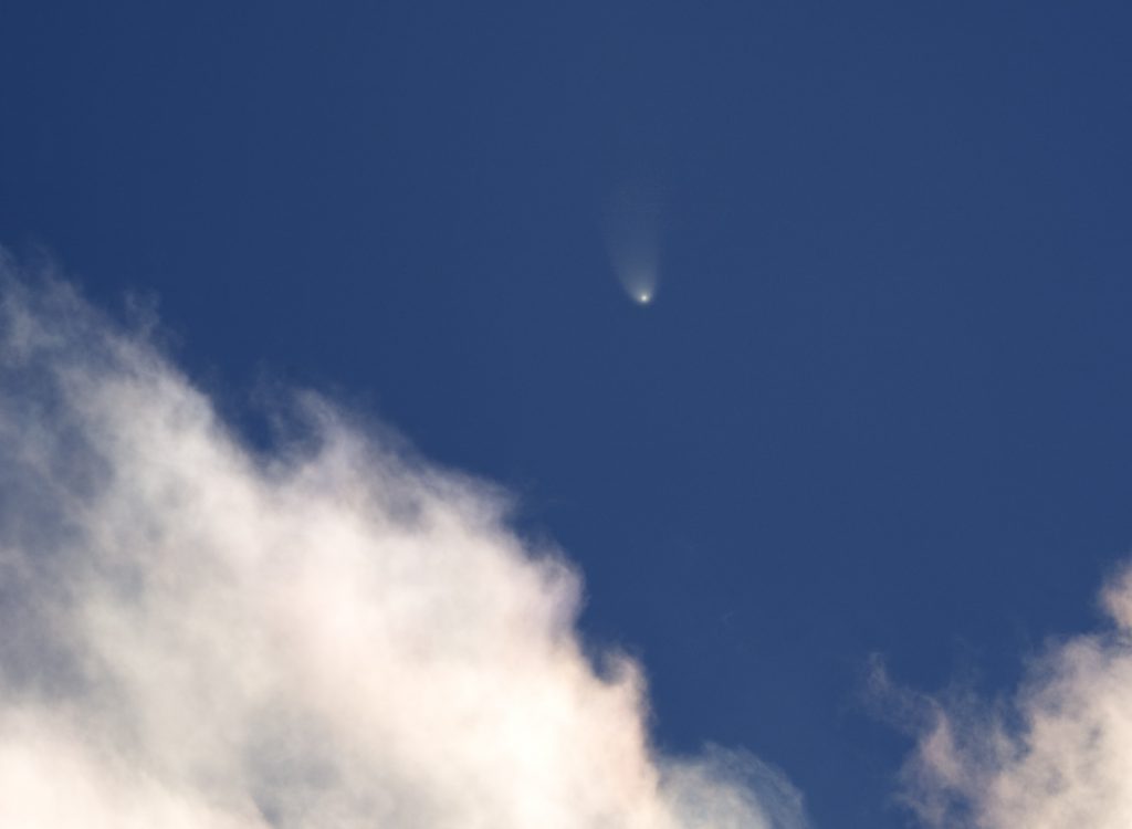 Comet McNaught seen in the daytime sky in January 2007.