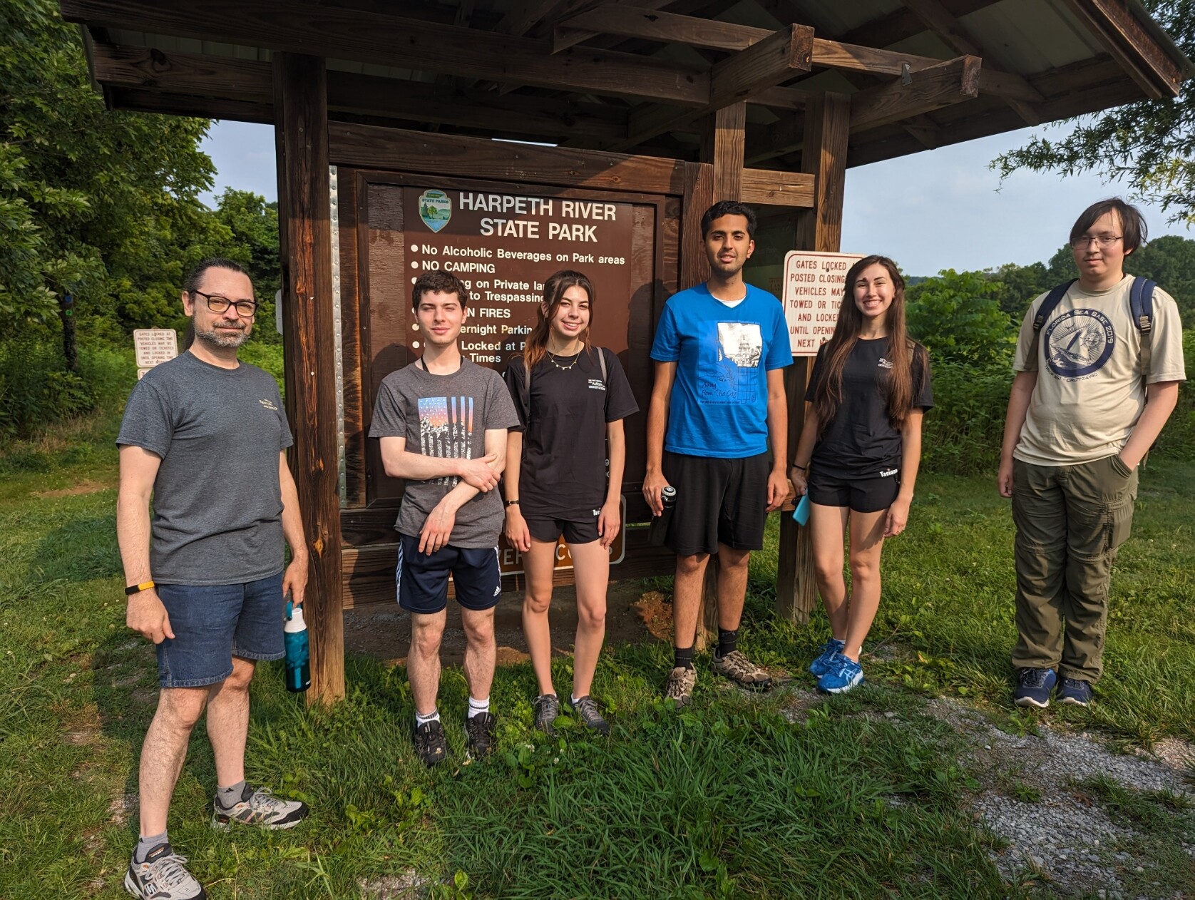 Autism Summer Interns from the FCAI 2023 cohort experienced a hike with Associate Director Dave Caudel whilst visiting Vanderbilt for the summer.