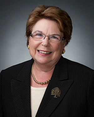 Dean Linda Norman headshot