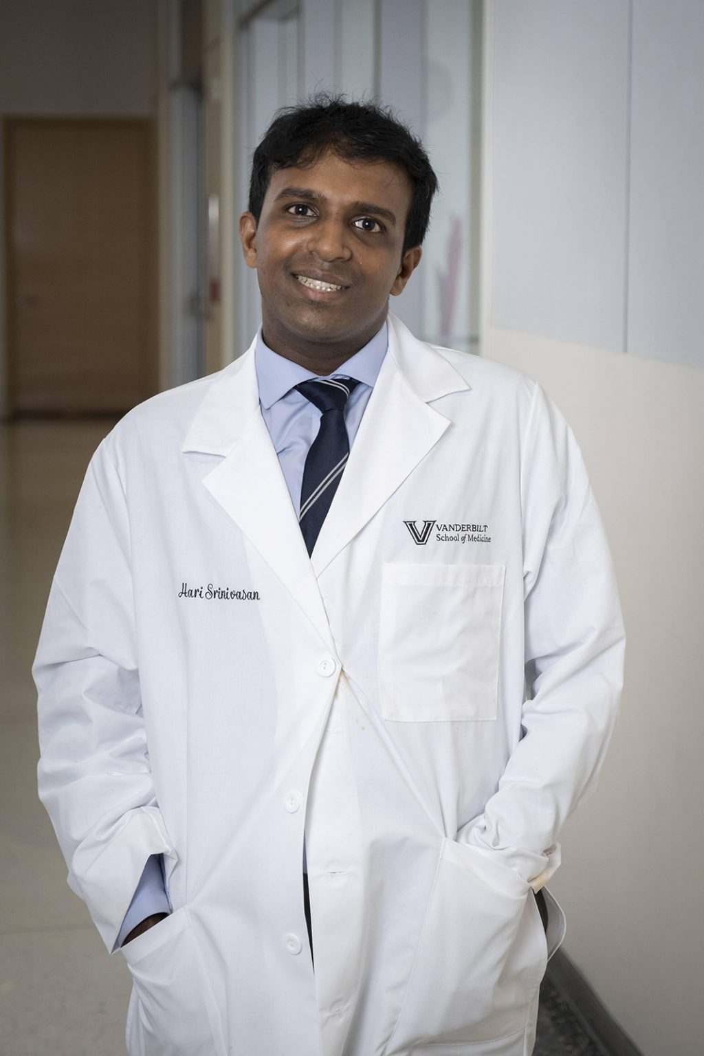 HSrinivasan-photo-1600-1024x1536