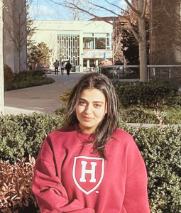 Headshot of Hafsa, student coach at the English Language Center